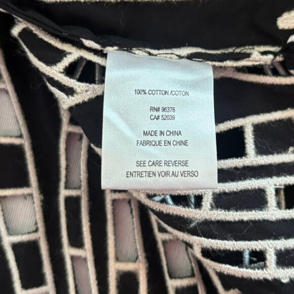 Samuel Dong Black & White Laser Cut Button Down Blouse - Size M - NWT - Picture 5 of 6